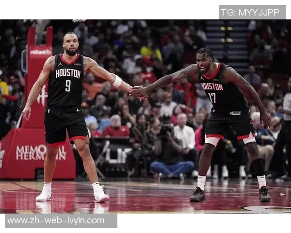 2017年火箭队与开拓者队激战回顾精彩瞬间与赛季亮点分析